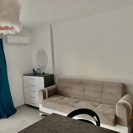Poseidon Apartment *